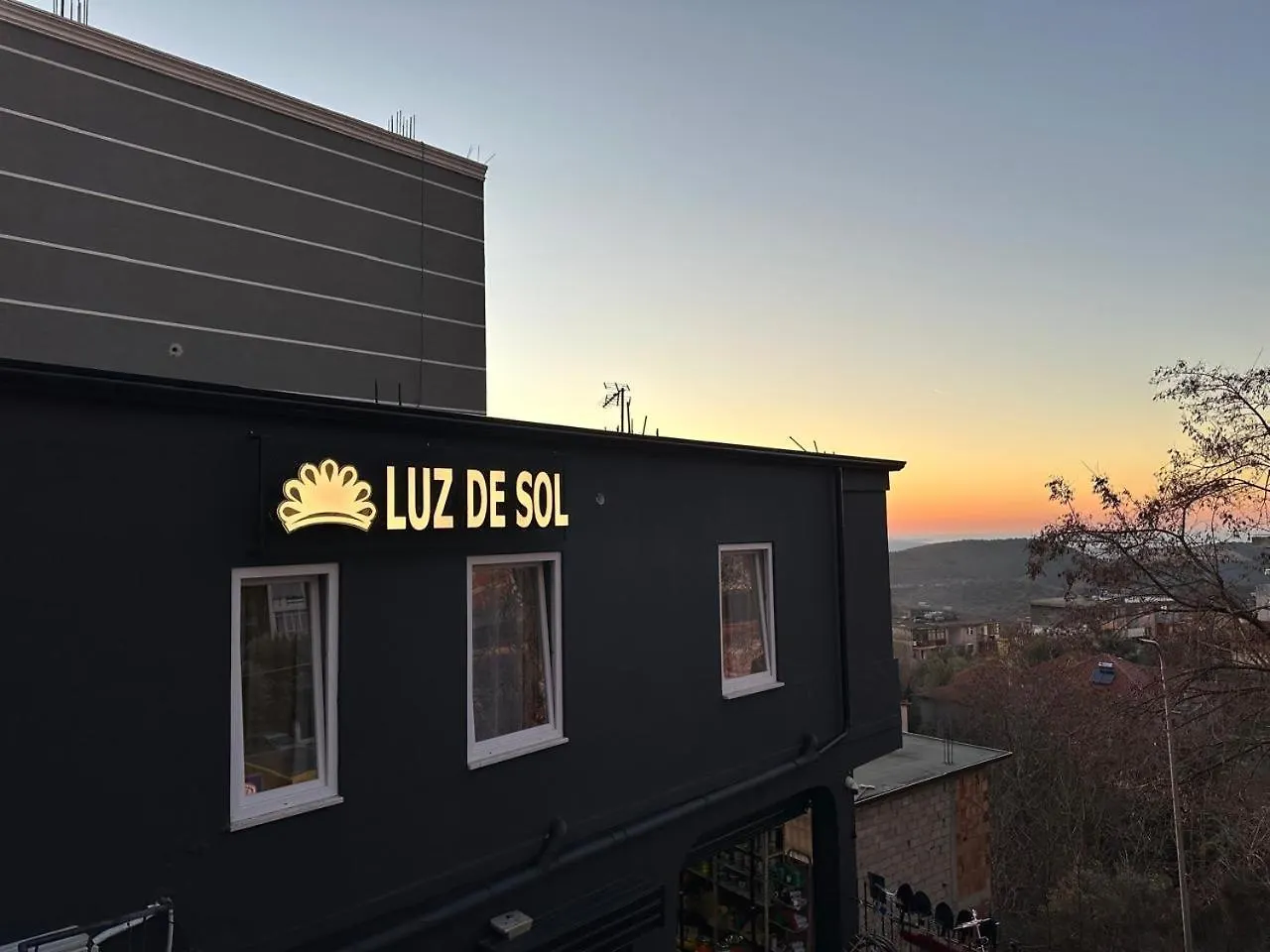 Luz De Sol Rooms Krujë 호텔