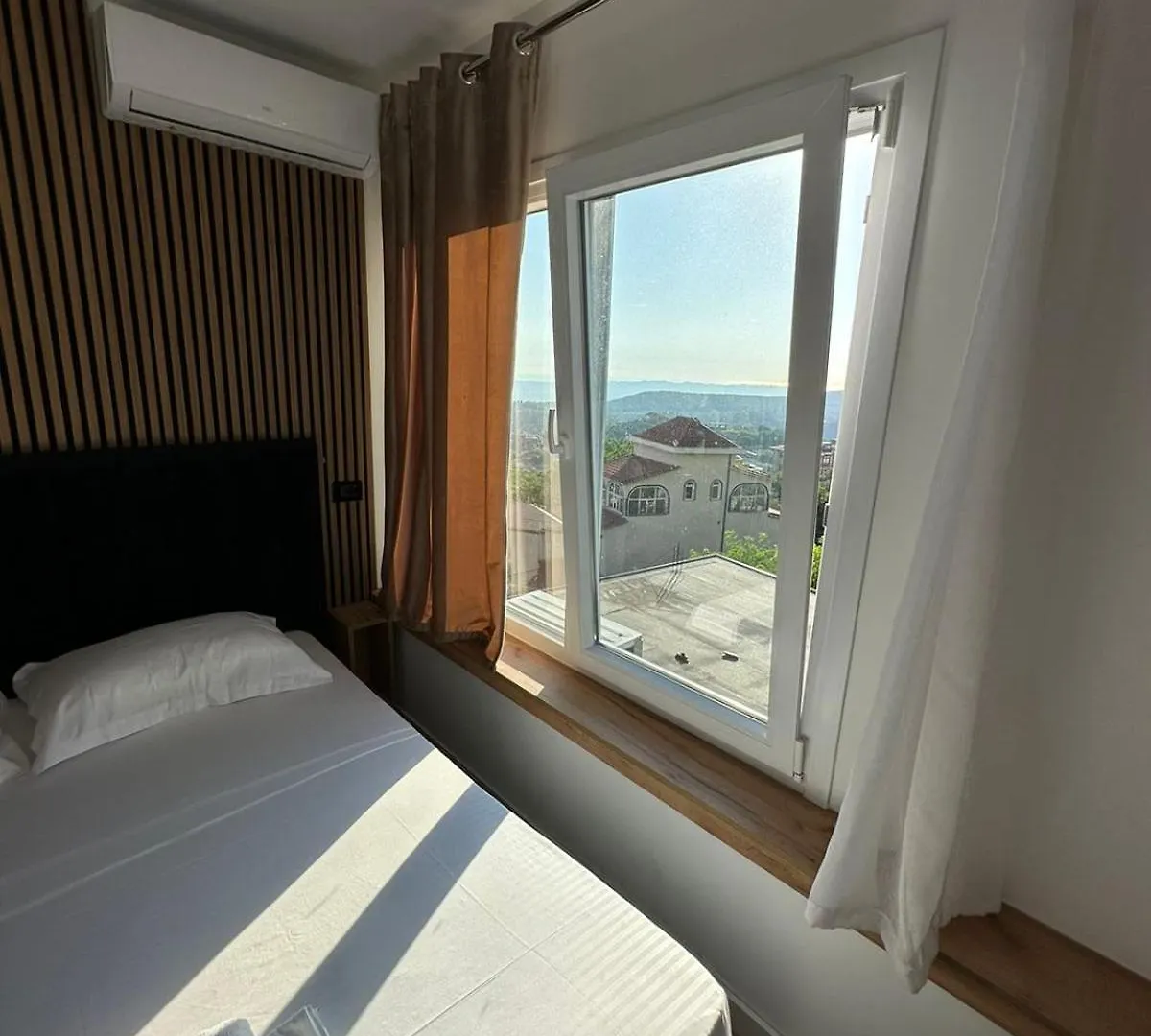 فندق Luz De Sol Rooms Krujë